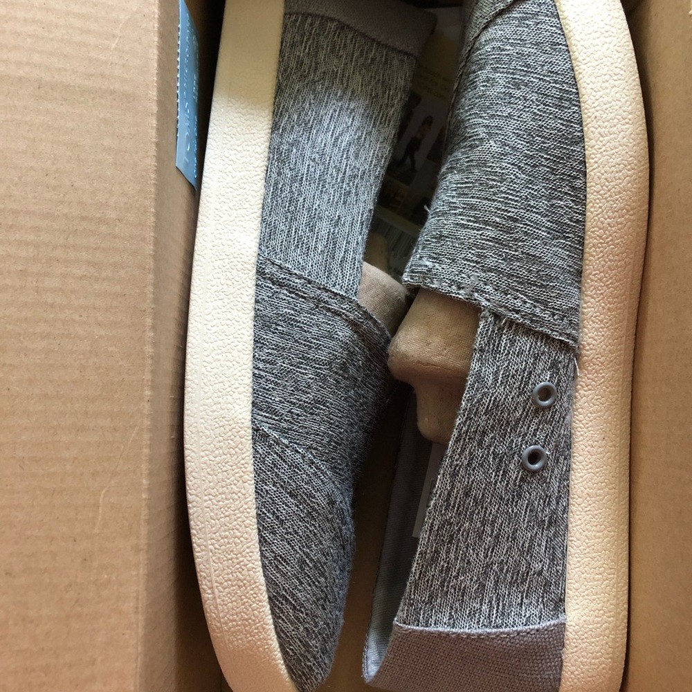 Tom’s- Gray Avalon